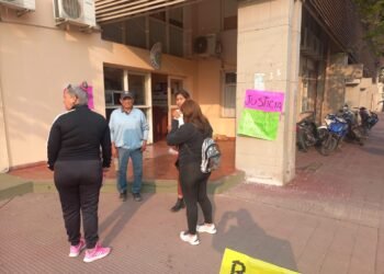 Familiares de detenidos denuncian que estos se cosieron la boca y están en huelga de hambre