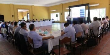 Presupuesto 2025: comienzan las reuniones del Ejecutivo, municipios y legisladores provinciales