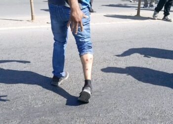 VIDEO: La policía despejó un corte de ruta de obreros de la Uocra en Libertador