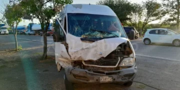 Volcó la combi del Grupo Red, hay 8 heridos