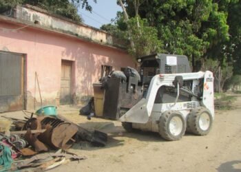 Hipólito Yrigoyen: Descacharrado en los barrios El Milagro y Santa Lucía