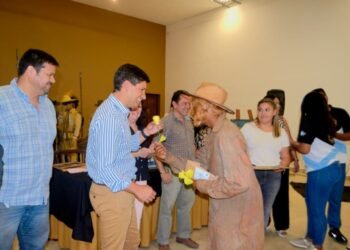 Entregaron los premios de las Estatuas Vivientes
