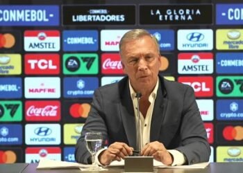 Bomba en el fútbol argentino: AFA suspendió a Fassi por dos años