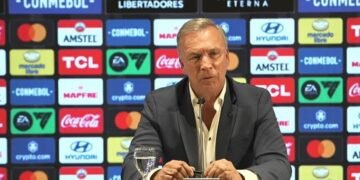 Bomba en el fútbol argentino: AFA suspendió a Fassi por dos años