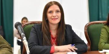 Alejandra Pato: “La gente hoy me necesita como concejal por eso renuncié a la Presidencia”