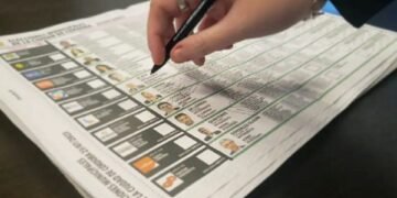 Promulgaron la ley de la Boleta Única Papel