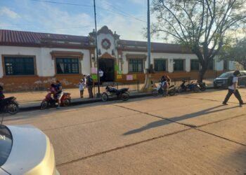 Padres amenazan tomar la Escuela “General Pizarro”