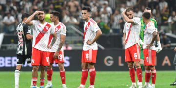 Mineiro goleó a River en Brasil