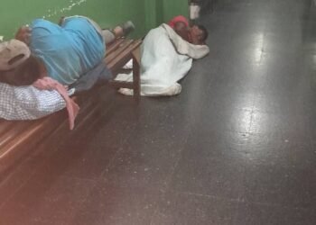 Siguen las quejas por la atención en la Guardia del Hospital