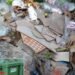 No aprendemos, vecinos cochinos por demás