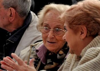 Se oficializó el bono de $ 70 mil para jubilados y pensionados