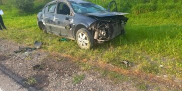 Volcó un auto en la Ruta Nacional 50