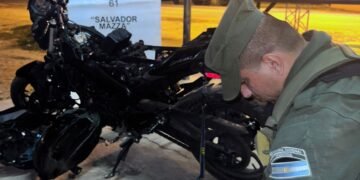 Traficaba cocaína en el tanque de combustible de la moto
