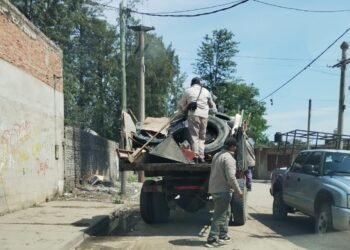 “La gente sigue siendo acumuladora de cacharros”