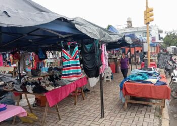 Vendedores fueron notificados que deben desalojar la Plaza de la Estación