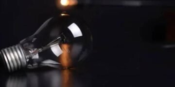 YA ES EL COLMO … Vecinos no tienen luz desde hace más de 9 horas