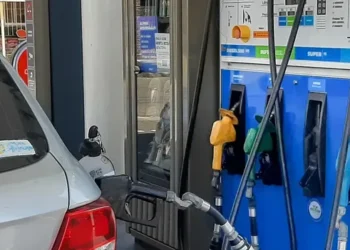 Este domingo sube el precio de la nafta y el gasoil