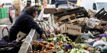 Indicadores sociales críticos en el primer semestre de Milei