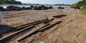 Allanamiento a Atta Gerala: Se secuestraron 152 rieles y hay dos detenidos