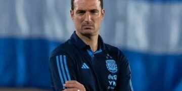 Scaloni dio la lista de convocados para enfrentar a Paraguay y Perú