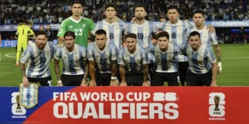 Argentina venció a Perú y lidera las eliminatorias