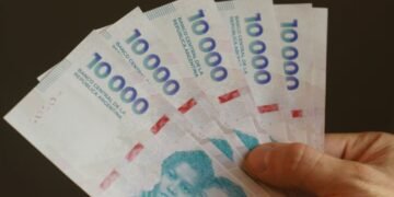 El salario mínimo será de $287 mil en enero de 2025