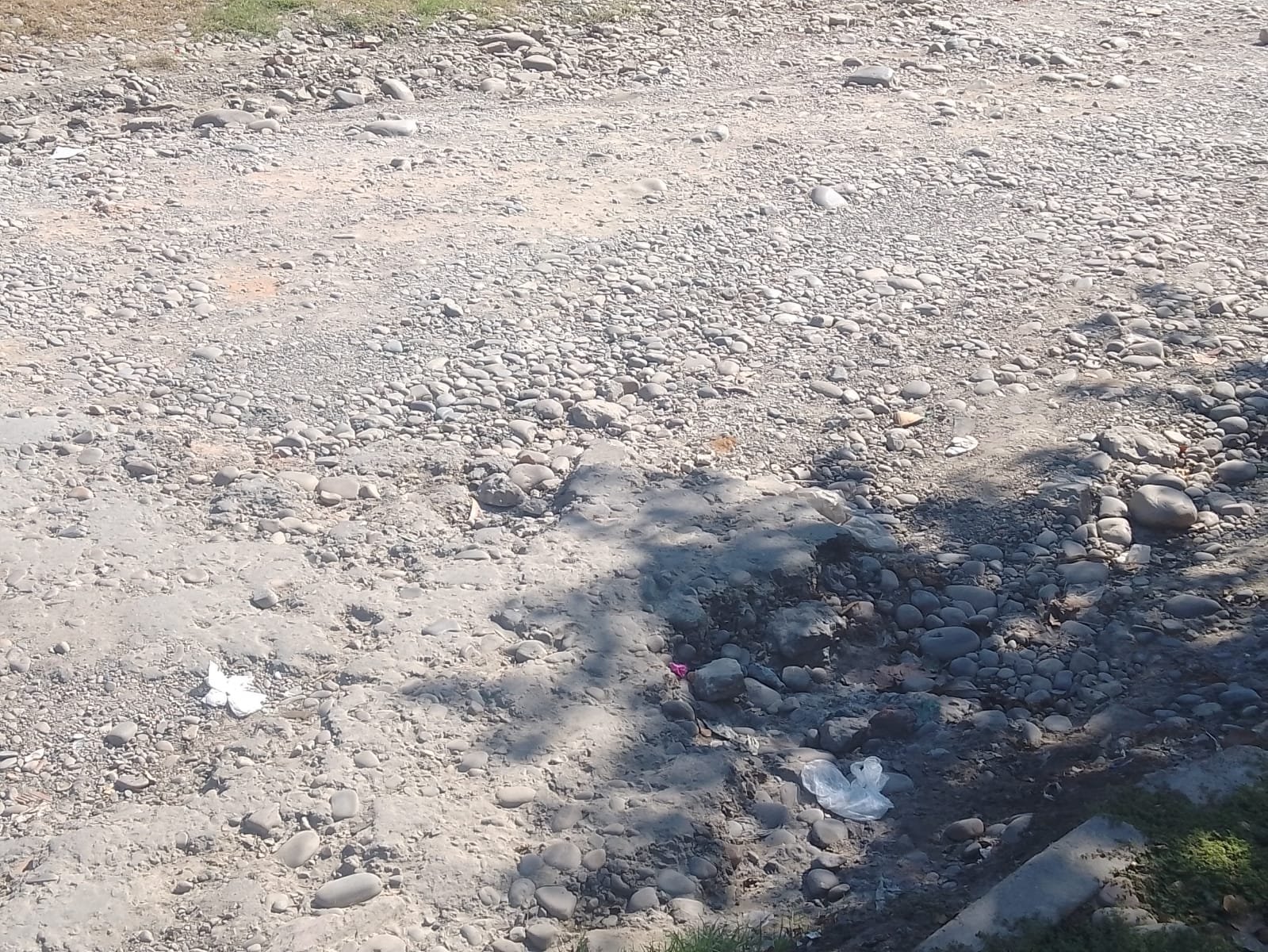 Foto reclamo de los vecinos - Radio Ciudad Oran