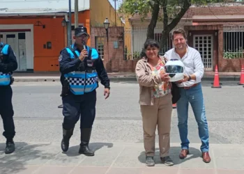 La Agencia Provincial de Seguridad Vial promovió el uso del casco 
