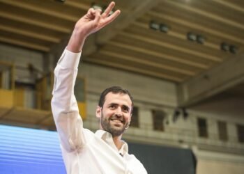 Una empleada de Estrada confesó que le ordenaban armar fake news sobre Sáenz