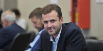 Investigan a Estrada por financiar campañas “sucias” en TikTok