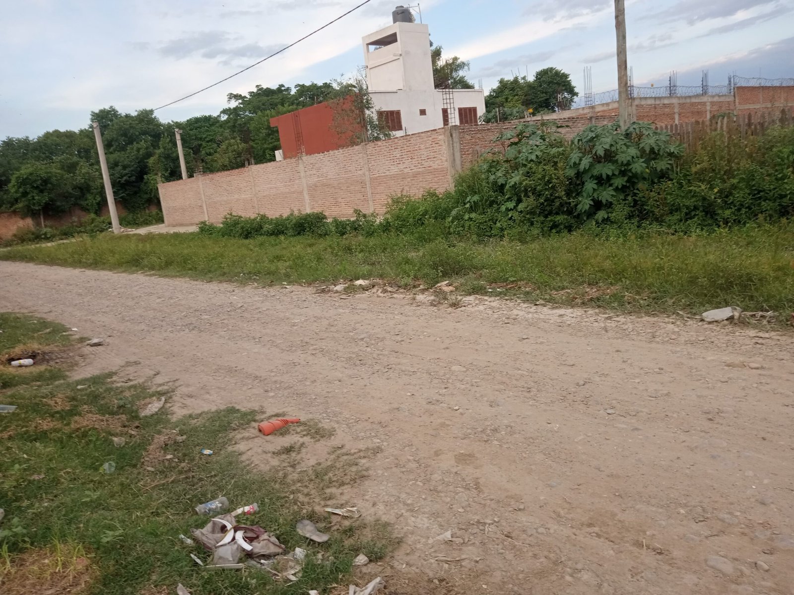 Vecinos reclaman por el mal estado de las calles - Radio Ciudad Oran