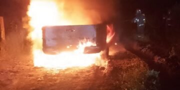 Le prendieron fuego a una camioneta y nadie denunció el hecho