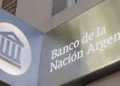 El Gobierno planea cerrar sucursales del Banco Nación y despedir empleados