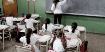 El ciclo lectivo 2025 empezará el 5 de marzo