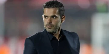 Gago por ahora sigue y dirigiría ante Rosario Central