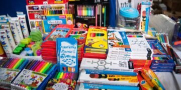 Feria de útiles escolares en el Barrio 9 de Julio