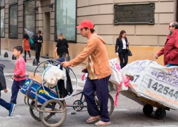 Según la UCA, en 2024 la pobreza creció del 39,8% al 41,6%