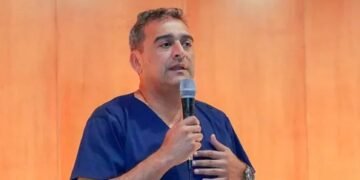 “Prometer salud gratis para Bolivia es ir contra la ley”, advirtió Mangione