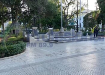 La Plaza 9 de Julio amaneció sin la carpa de los docentes luego de casi dos años