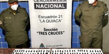 Detuvieron a dos capsuleros con más de 2 kilos de cocaína