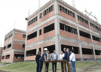 Sáenz recorrió la obra de la Ciudad Judicial