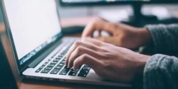 Termina el secundario de manera virtual