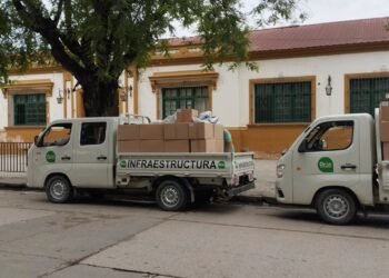 Sigue la entrega de los kits escolares