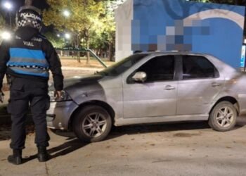 La policía recuperó un auto y una moto con pedido de secuestro