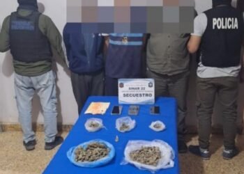 Tres detenidos y secuestro de más de mil dosis de droga 