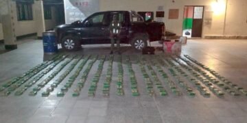 Rellenó un tambor de combustible y acondicionó el chasis de su camioneta con 114 kilos de hojas de coca