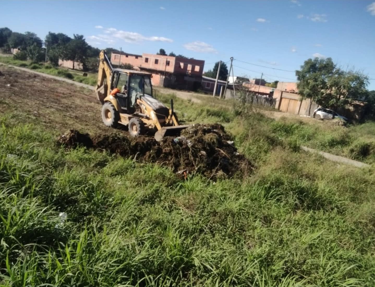 Sigue el trabajo de limpieza en la ciudad - Radio Ciudad Oran