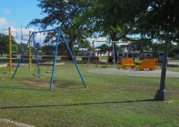 Continúa el mantenimiento de espacios verdes