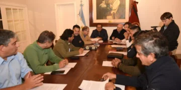 El gobernador Sáenz presidió una mesa de trabajo para planificar acciones conjuntas e integrales en Rivadavia