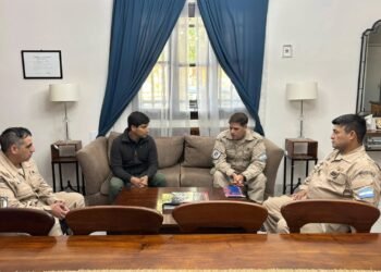 Baltasar Lara recibió a la autoridades de la Prefectura Naval Argentina